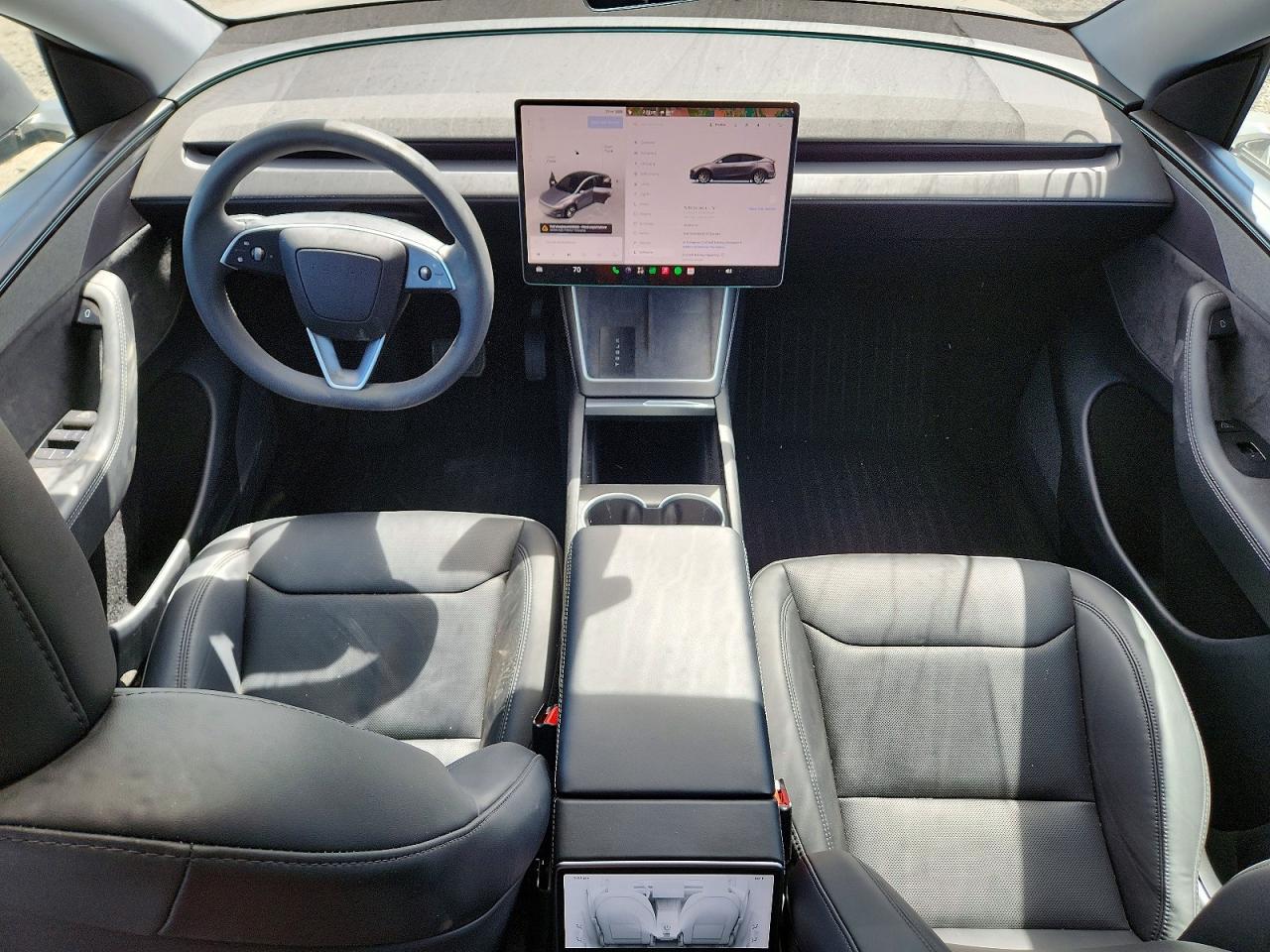 2026 Tesla Model Y - zdjęcie 8
