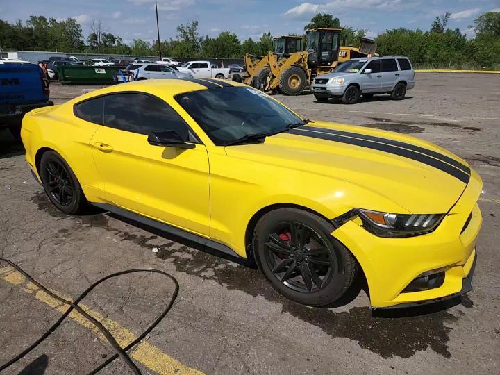 2015 Ford Mustang - zdjęcie 13