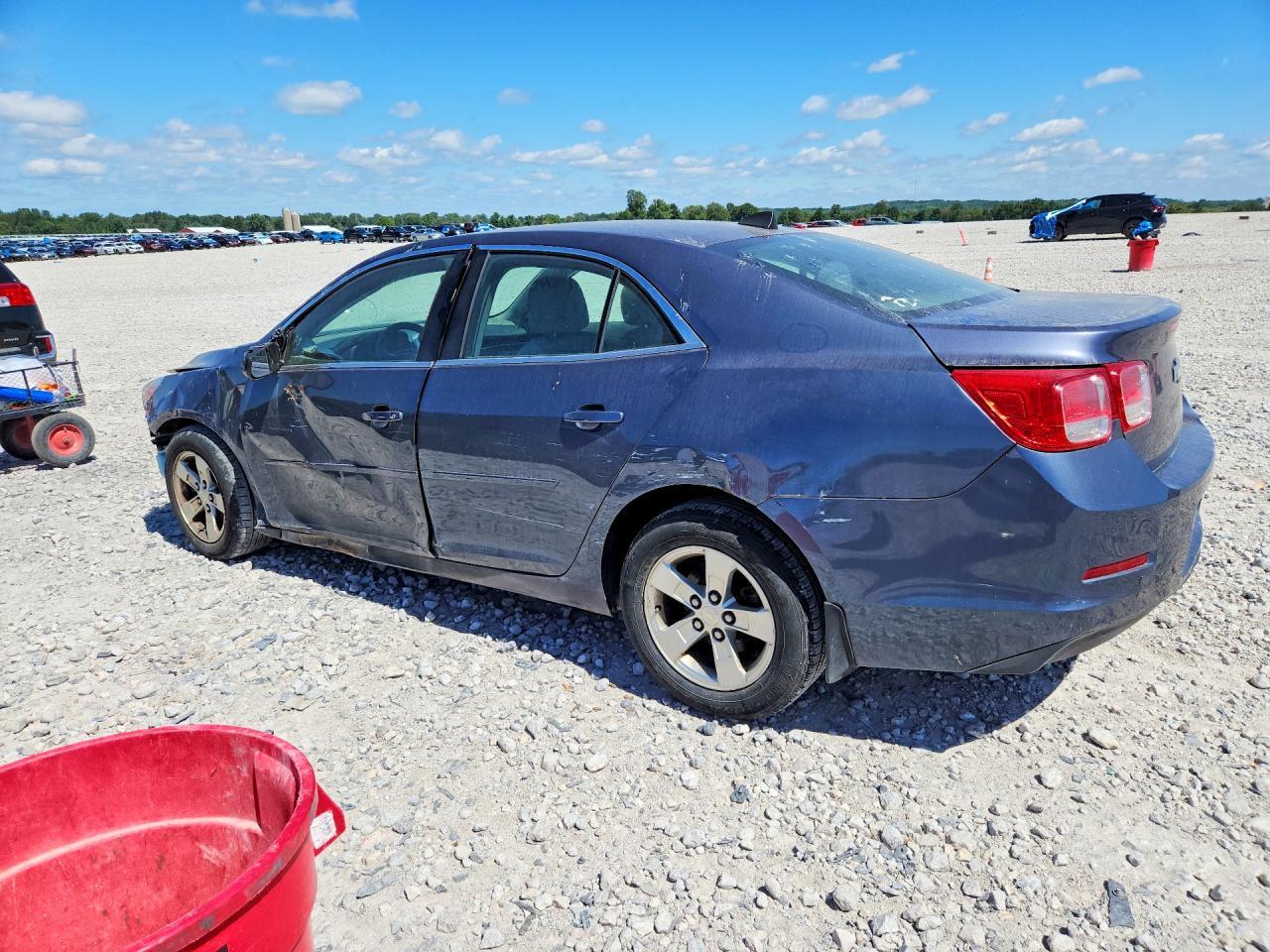 2013 Chevrolet Malibu Ls - zdjęcie 2