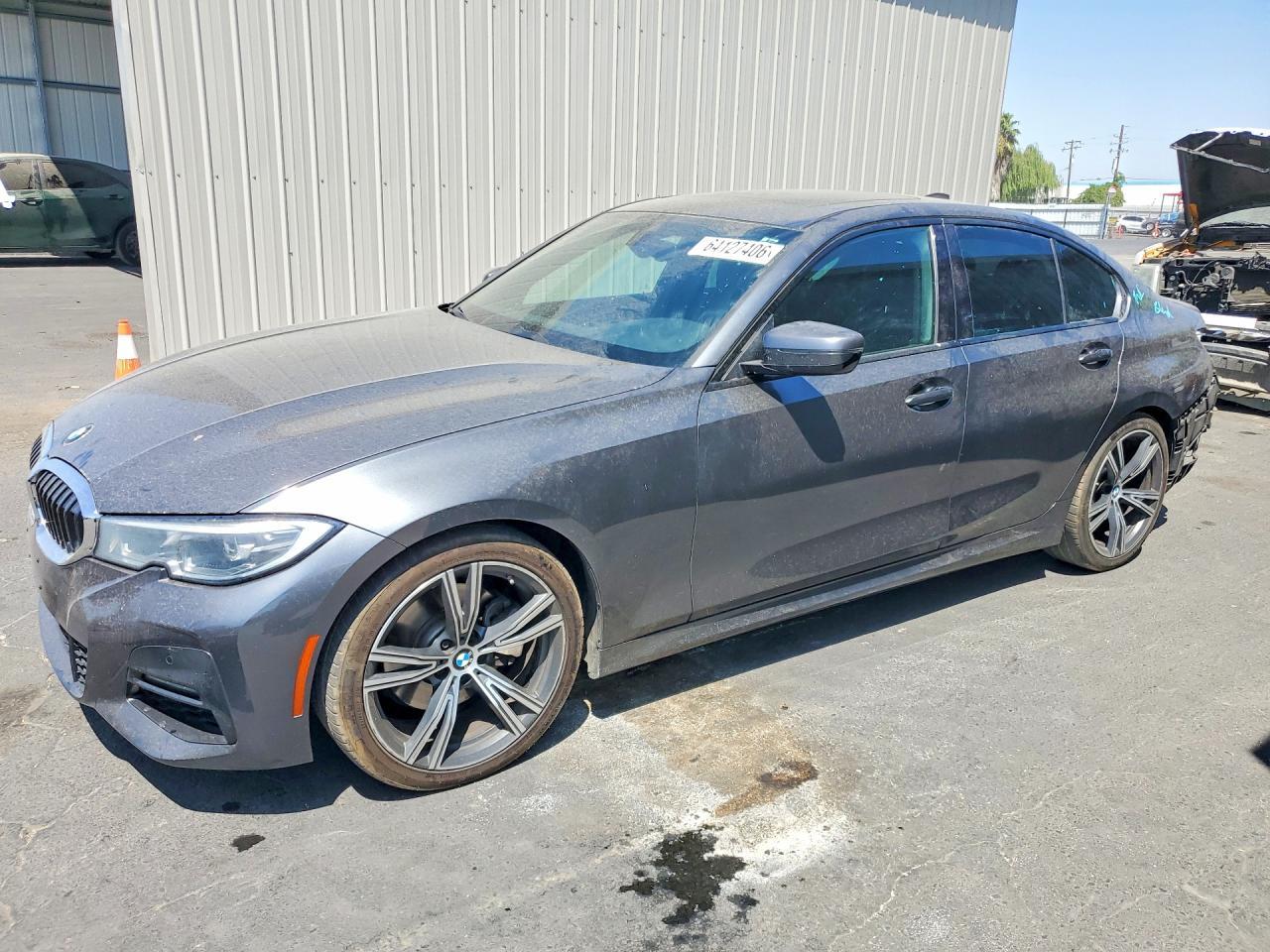 2020 BMW 330I - zdjęcie główne