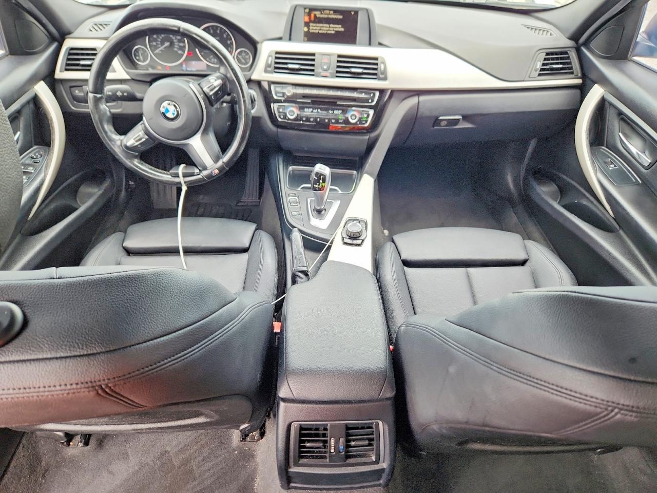2016 BMW 320 I - zdjęcie 8