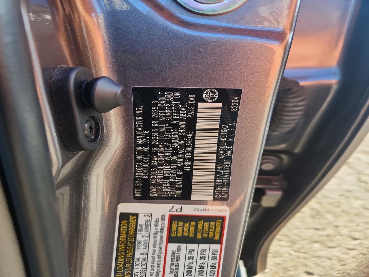 2017 Toyota Camry Xle - zdjęcie 13