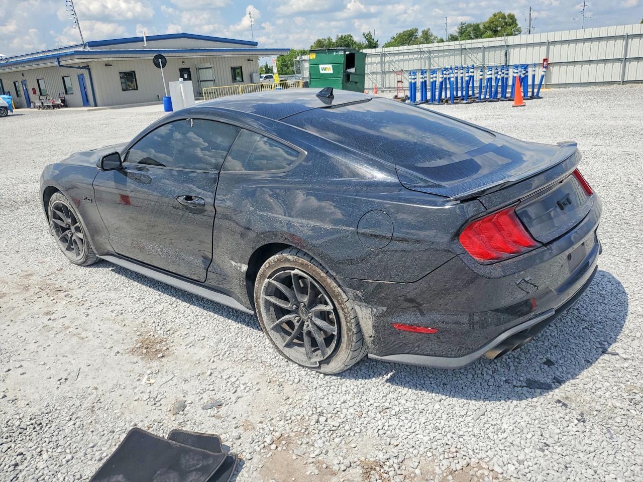 2020 Ford Mustang Gt - zdjęcie 2