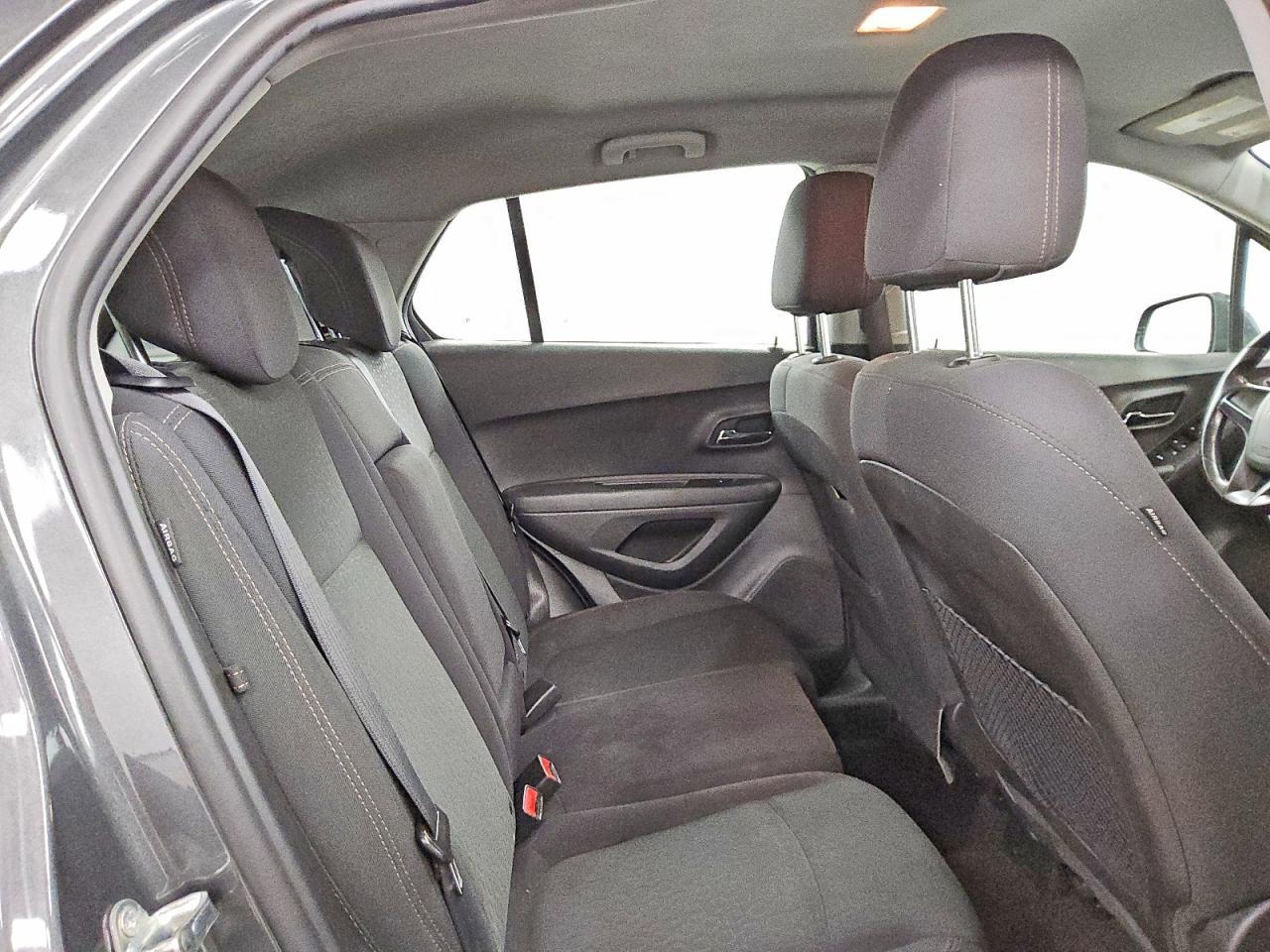2020 Chevrolet Trax Ls - zdjęcie 10