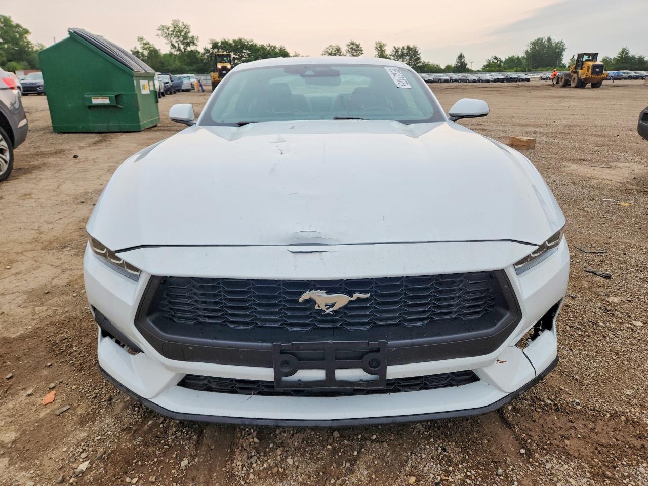 2024 Ford Mustang - zdjęcie 5