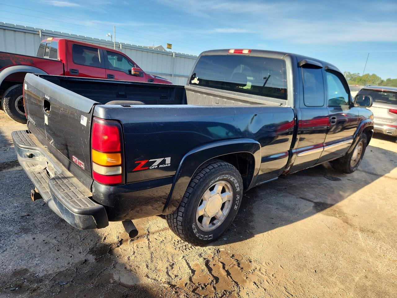 2022 GMC New Sierra K1500 - zdjęcie 3