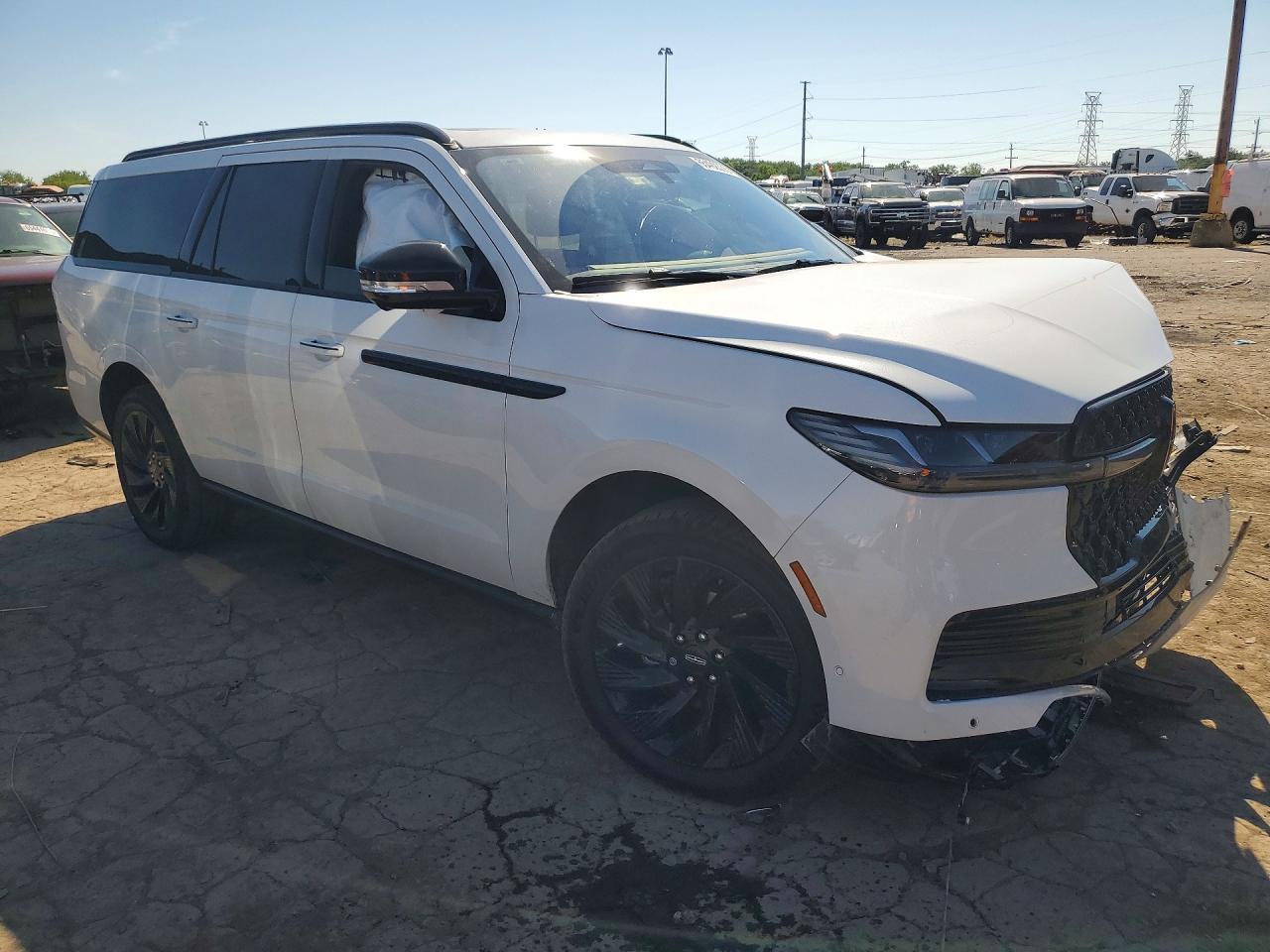 2025 Lincoln Navigator L Reserve - zdjęcie 4