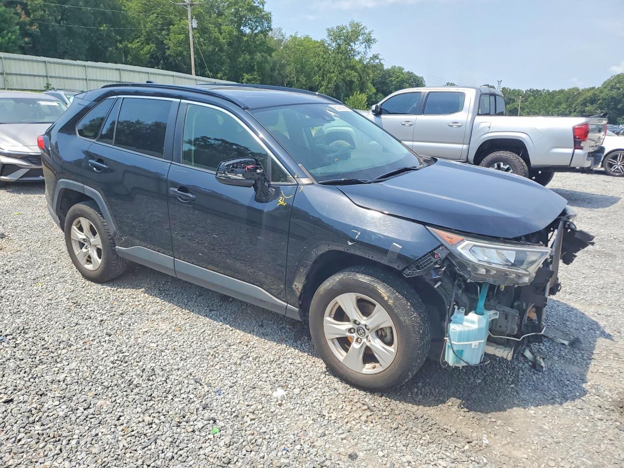 2019 Toyota Rav4 Xle - zdjęcie 4