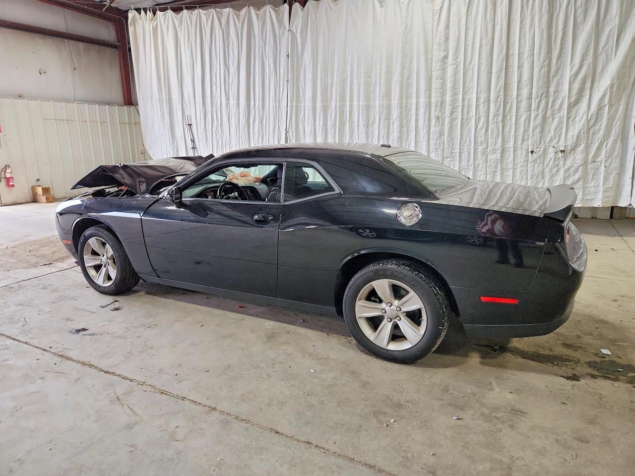 2023 Dodge Challenger Sxt - zdjęcie 2