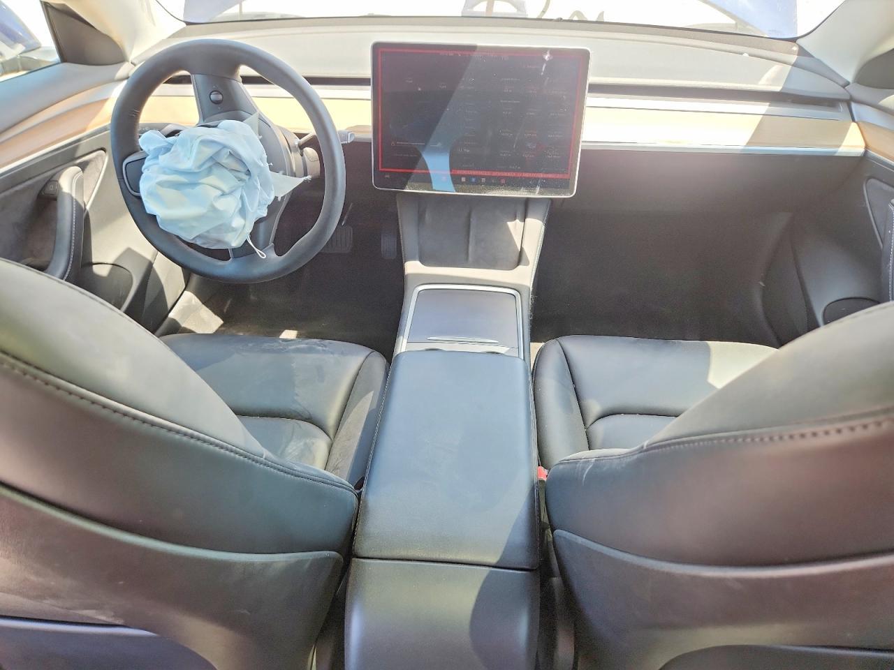 2023 Tesla Model 3 - zdjęcie 8