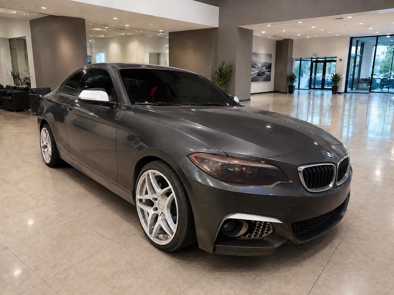 2017 BMW 230Xi - zdjęcie główne