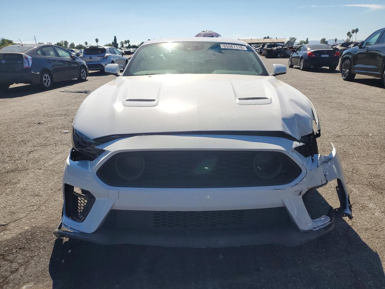 2022 Ford Mustang - zdjęcie 5