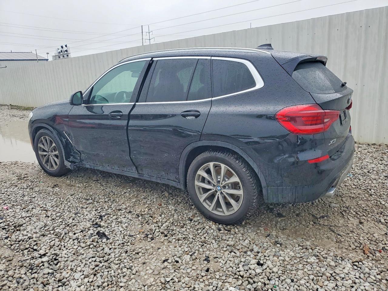 2019 BMW X3 xDrive30I - zdjęcie 2