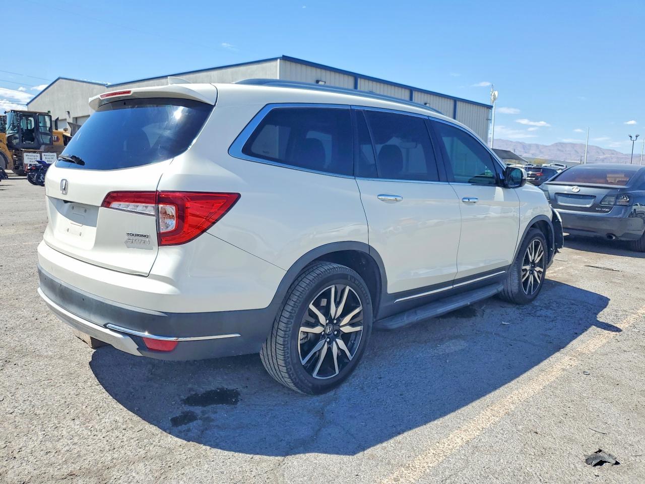 2019 Honda Pilot Touring - zdjęcie 3