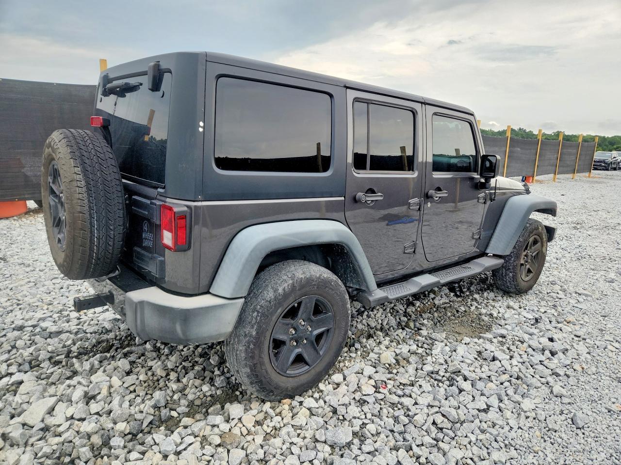 2016 Jeep Wrangler Unlimited Sport - zdjęcie 3