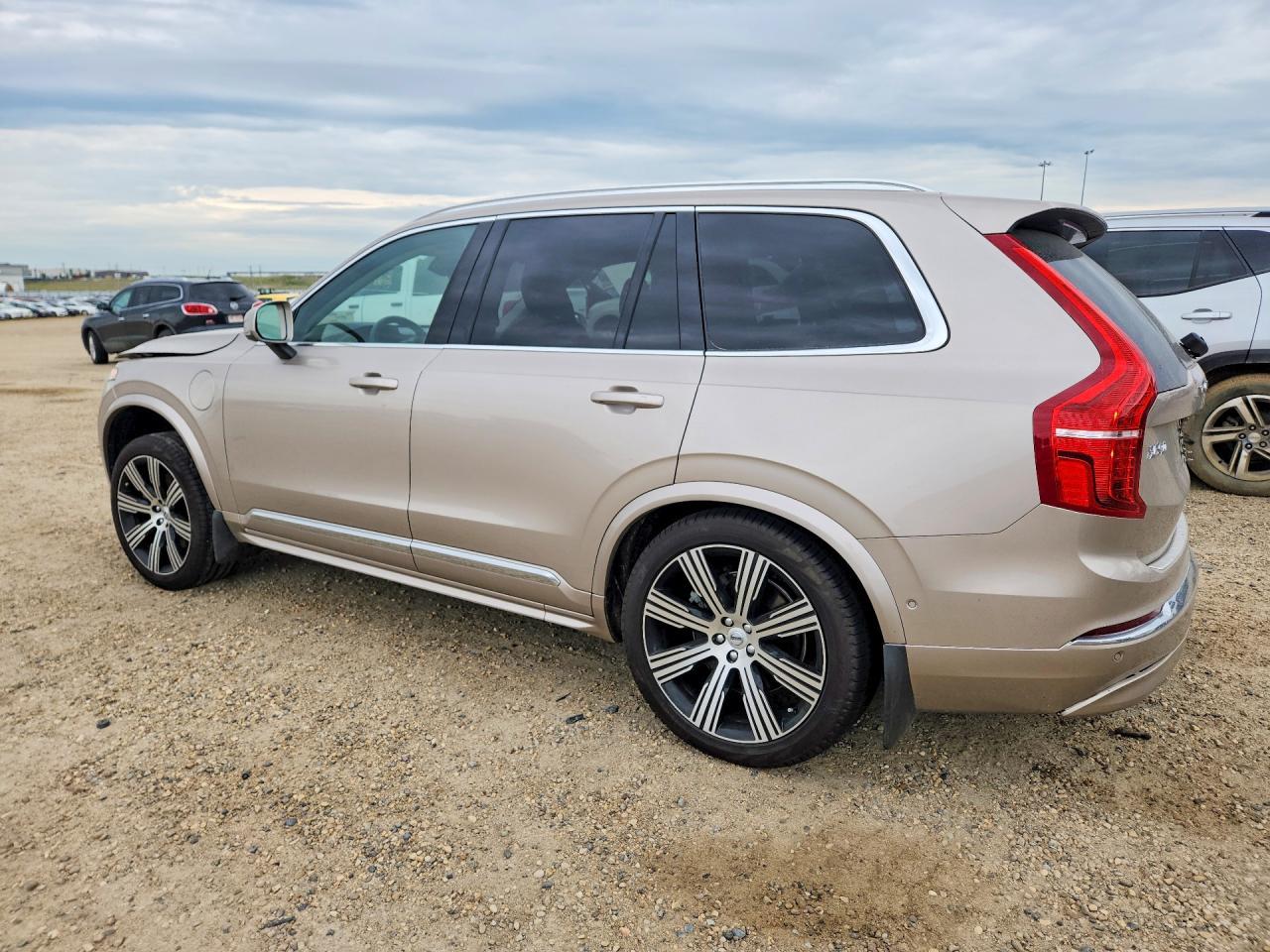 2025 Volvo Xc90 Ultra - zdjęcie 2