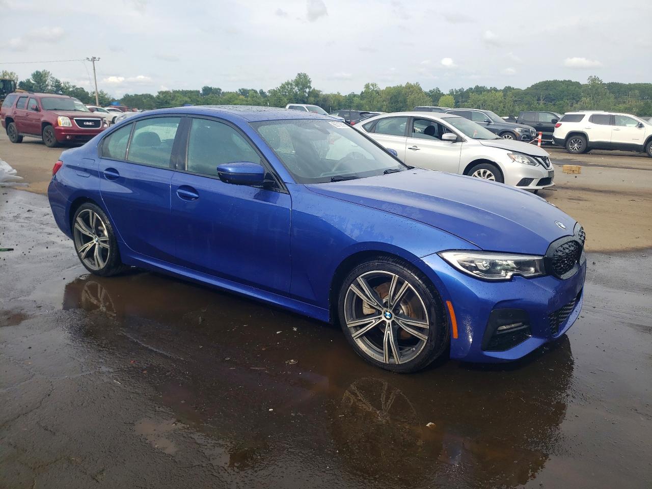 2021 BMW Seria 3 330i - zdjęcie 4