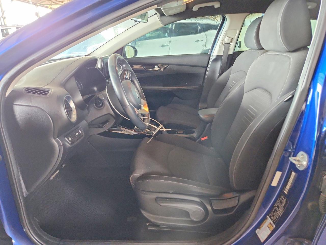 2019 Kia Forte S - zdjęcie 7