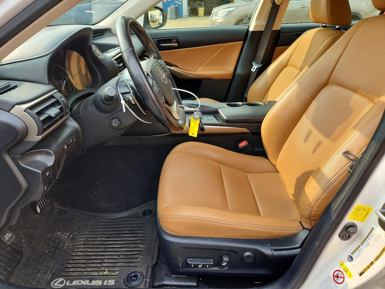 2018 Lexus Is 300 - zdjęcie 7