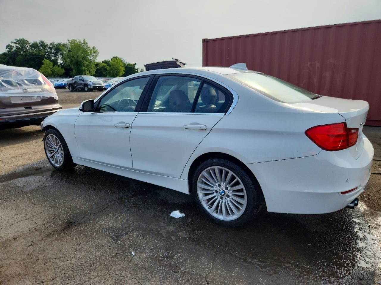 2013 BMW 328 Xi - zdjęcie 2