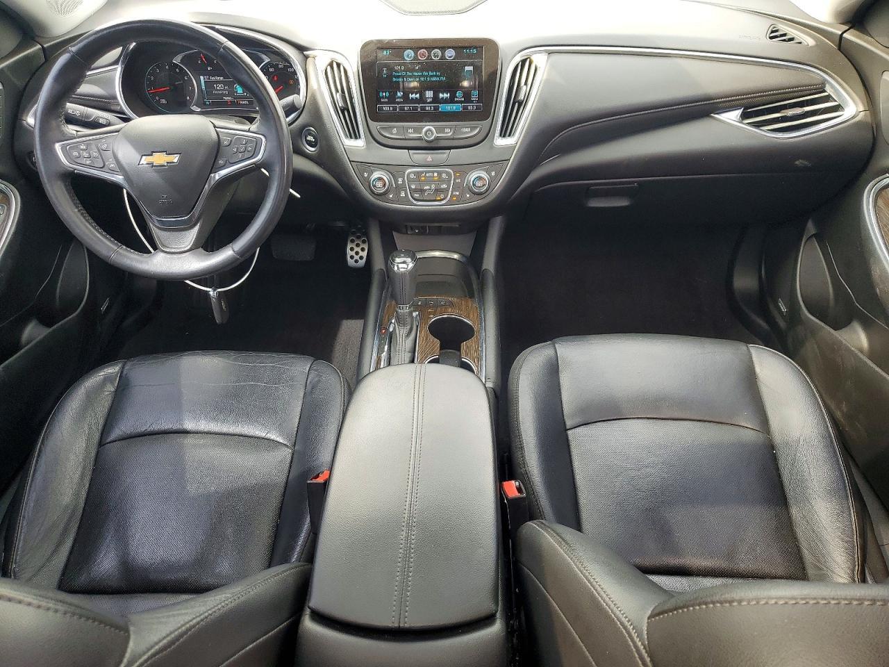 2017 Chevrolet Malibu Premier - zdjęcie 8