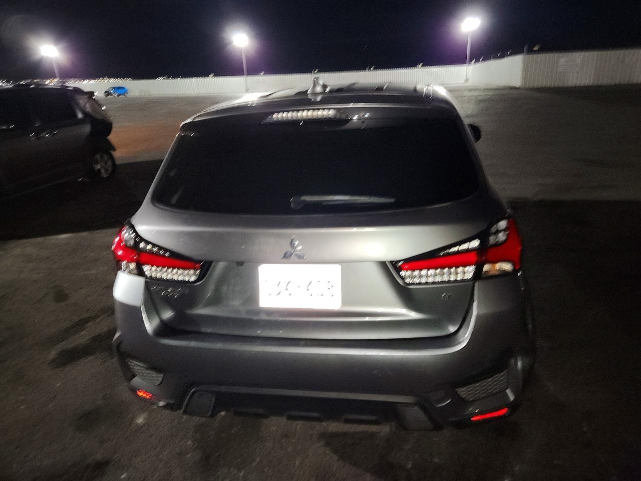 2020 Mitsubishi Outlander Sport Es - zdjęcie 6