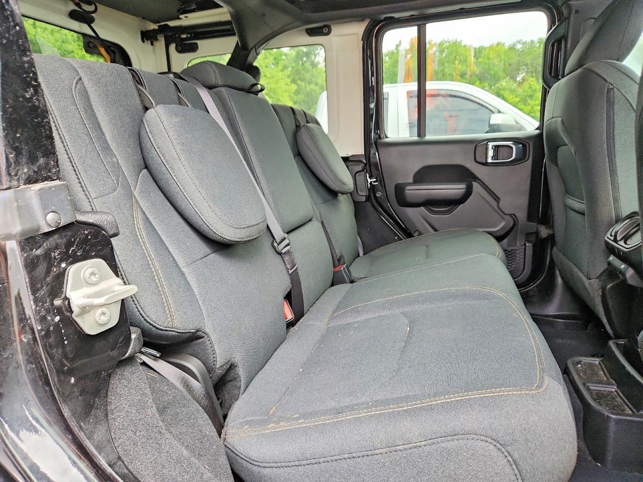 2024 Jeep Wrangler 4Xe - zdjęcie 10