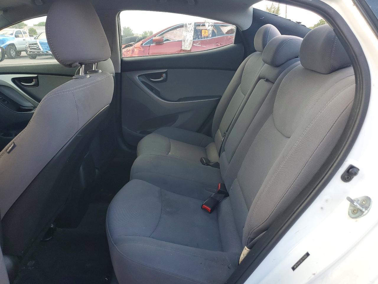 2016 Hyundai Elantra Se - zdjęcie 10