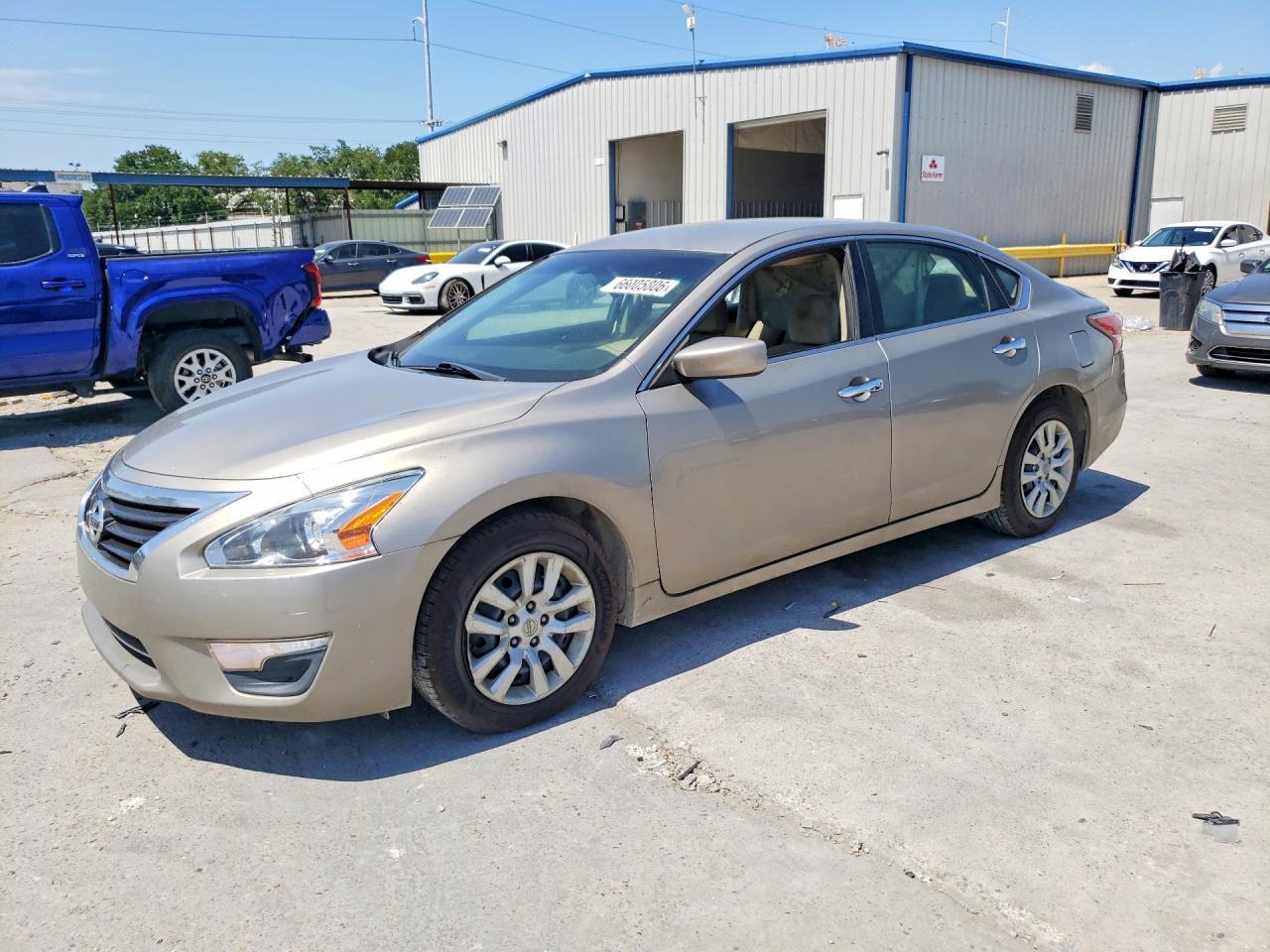 2015 Nissan Altima 2.5 S - zdjęcie główne