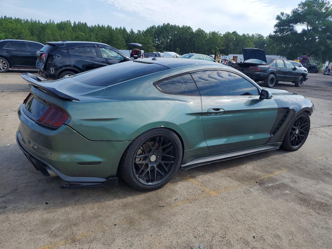 2017 Ford Mustang - zdjęcie 3