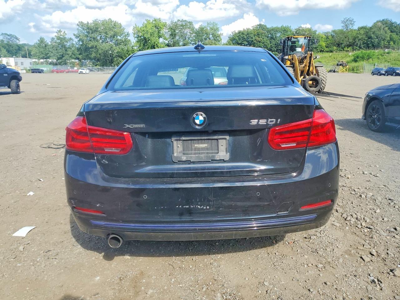 2017 BMW Seria 3 320i - zdjęcie 6