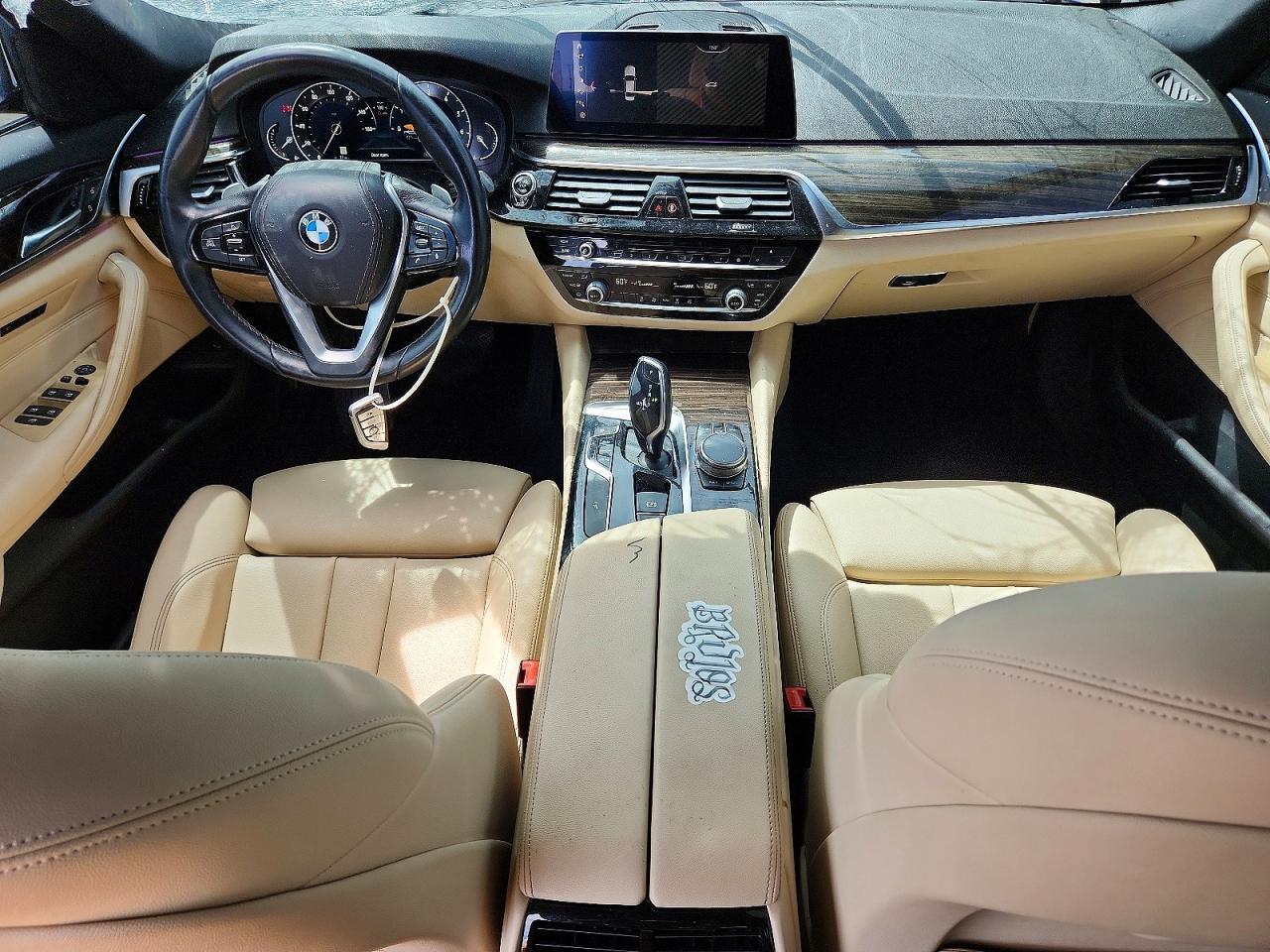 2019 BMW 530 I - zdjęcie 8