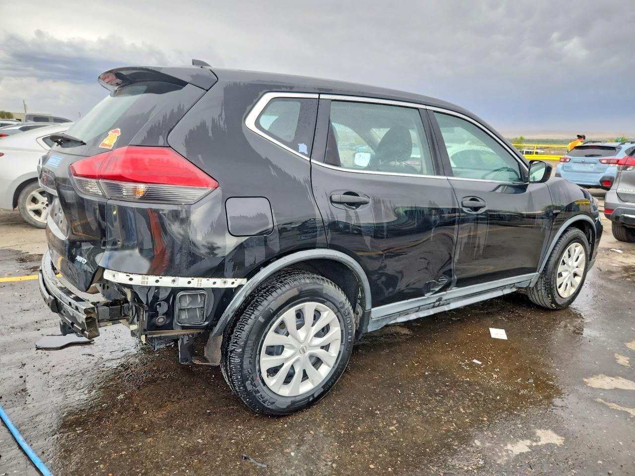 2017 Nissan Rogue S - zdjęcie 3