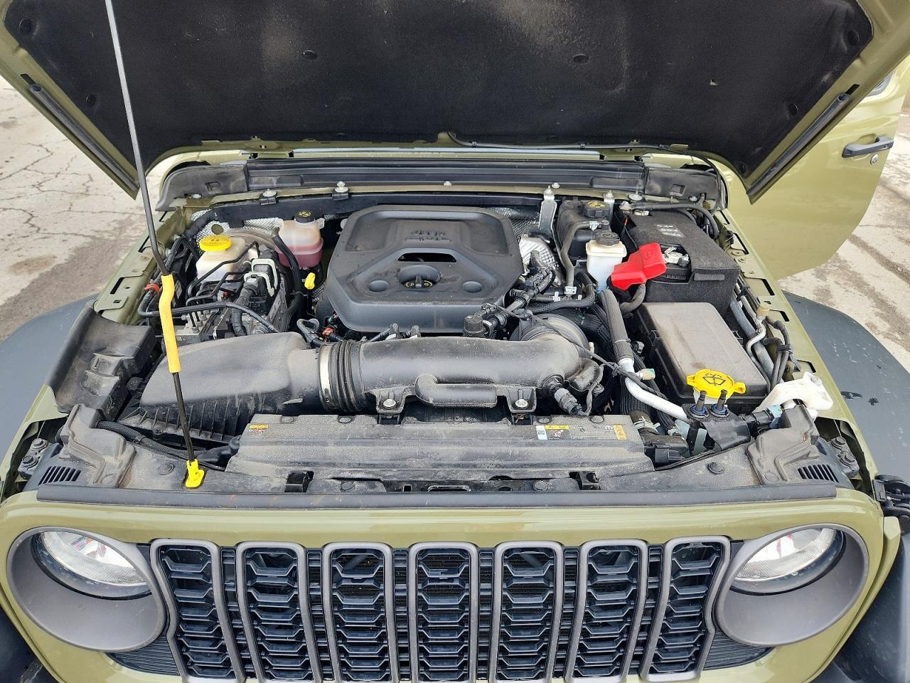 2025 Jeep Wrangler Sport - zdjęcie 12
