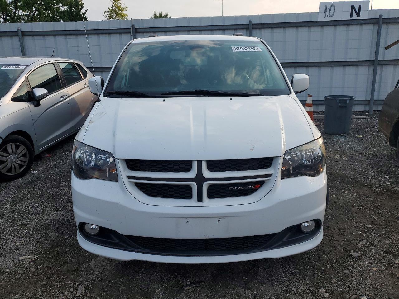 2019 Dodge Grand Caravan Gt - zdjęcie 5