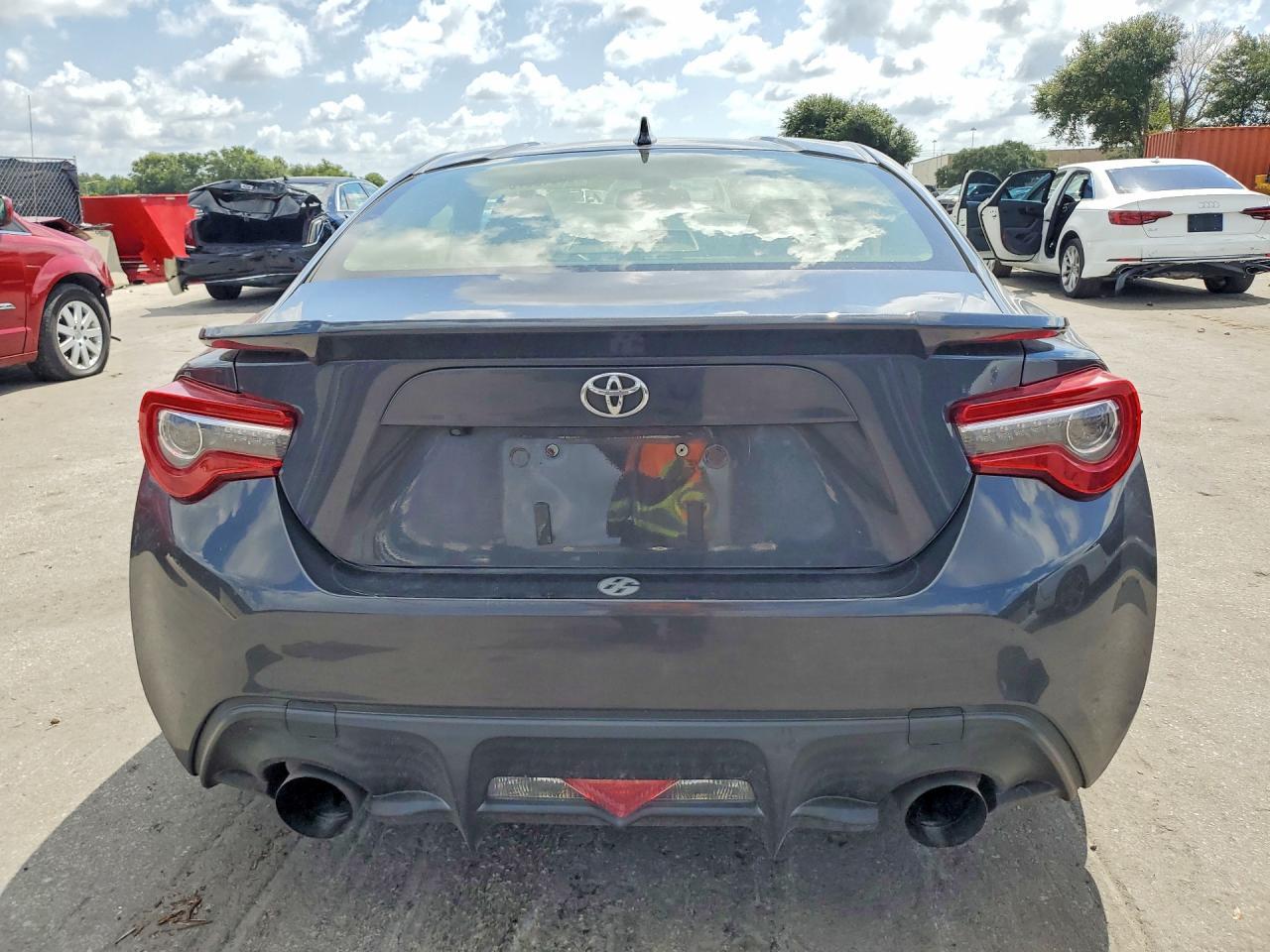 2019 Toyota 86 Base - zdjęcie 6