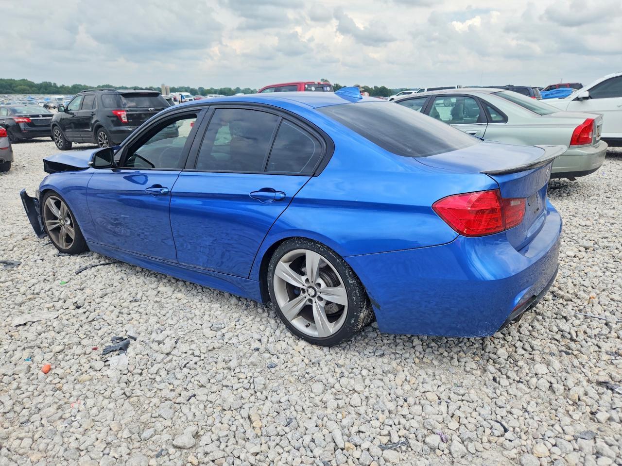 2013 BMW Seria 3 335i - zdjęcie 2