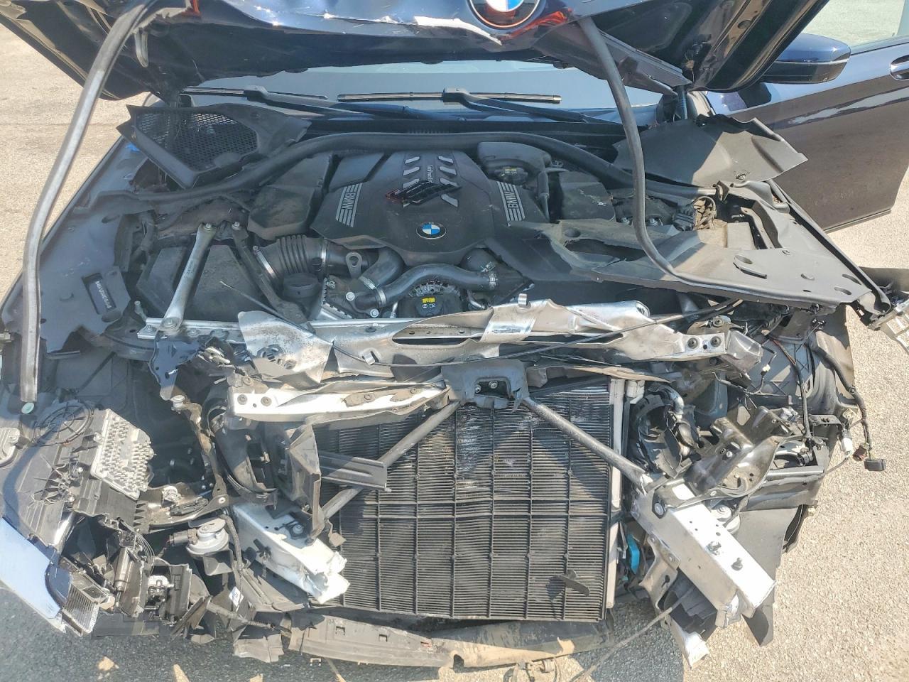 2021 BMW 750 Xi - zdjęcie 11