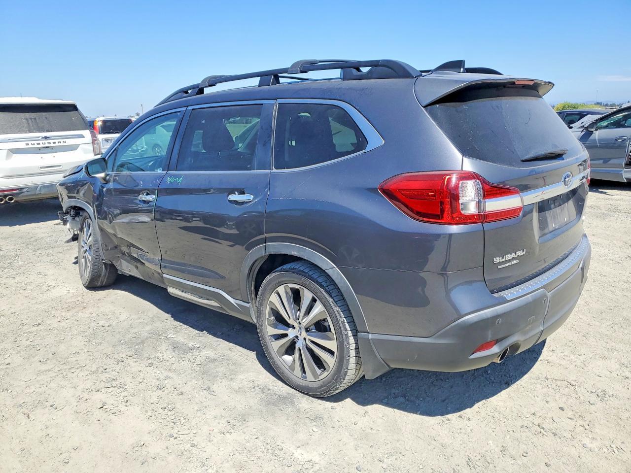 2021 Subaru Ascent Touring - zdjęcie 2