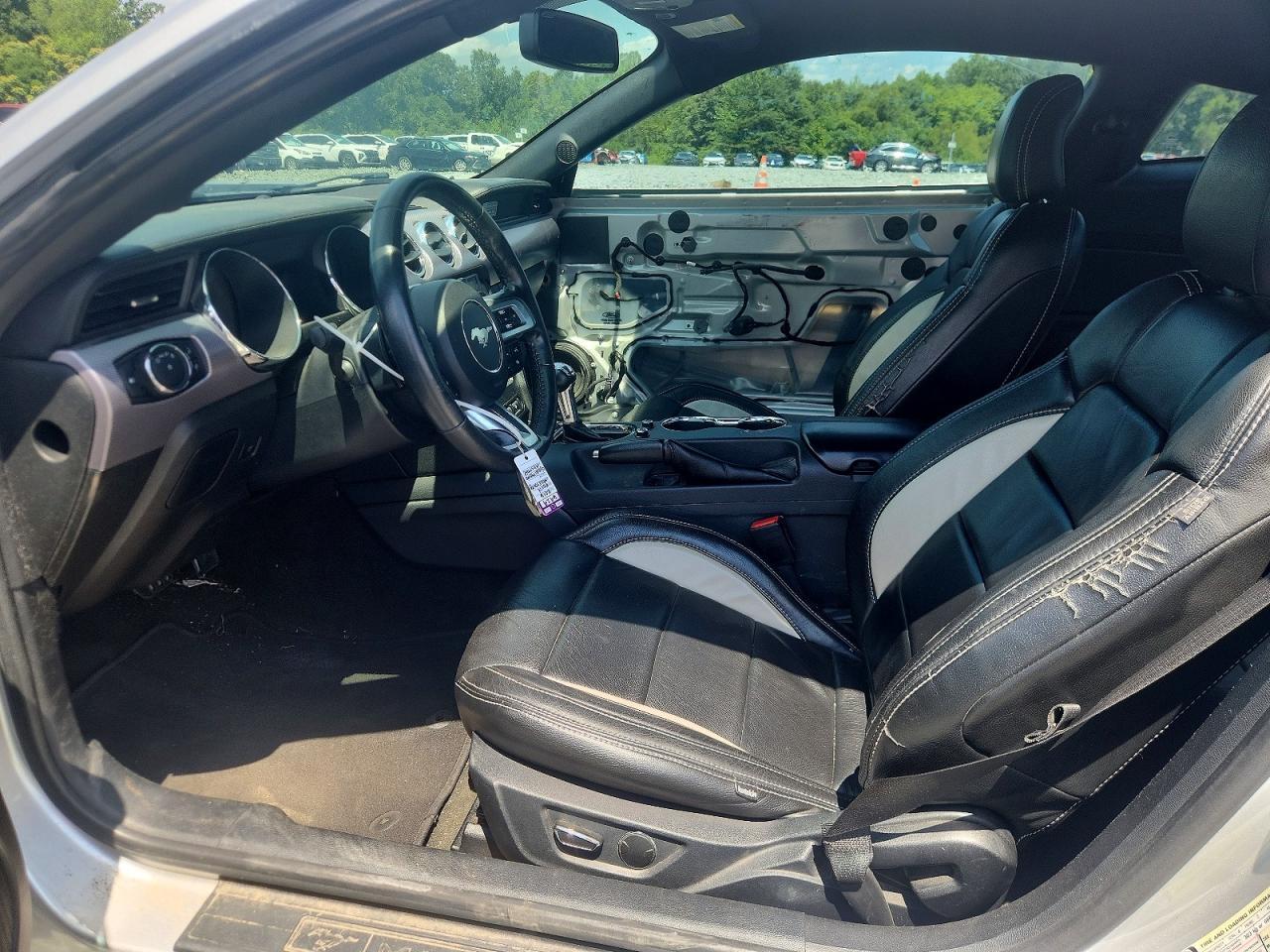 2016 Ford Mustang Base - zdjęcie 7