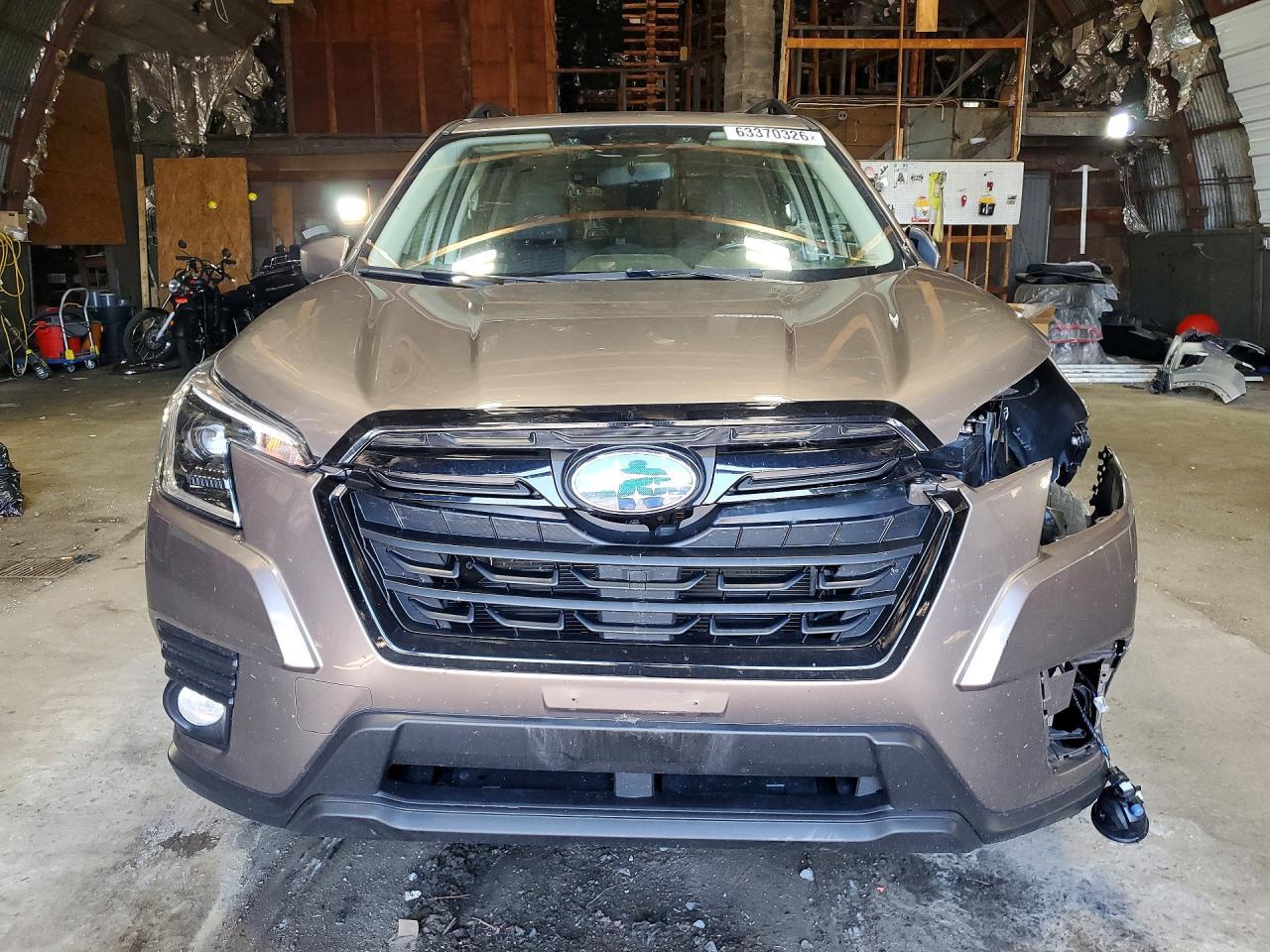 2022 Subaru Forester Premium - zdjęcie 5