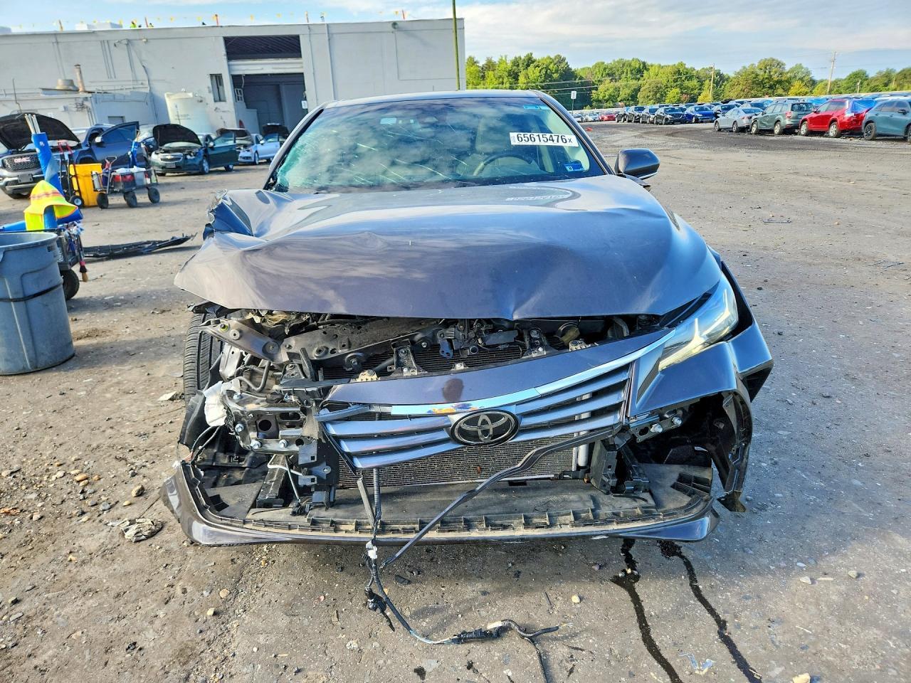 2019 Toyota Avalon Limited - zdjęcie 5
