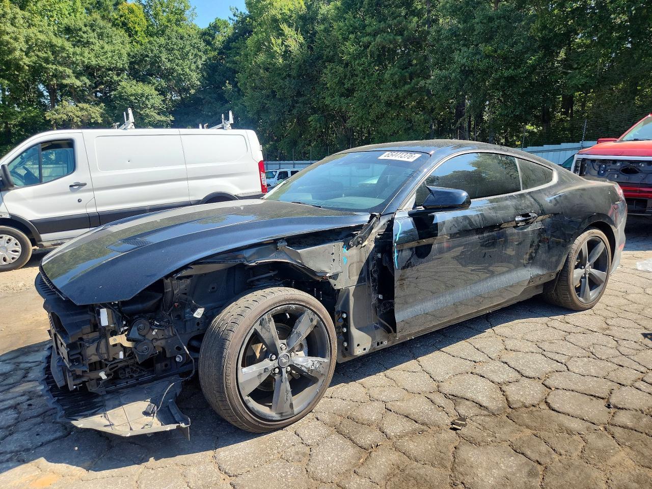 2021 Ford Mustang - zdjęcie główne