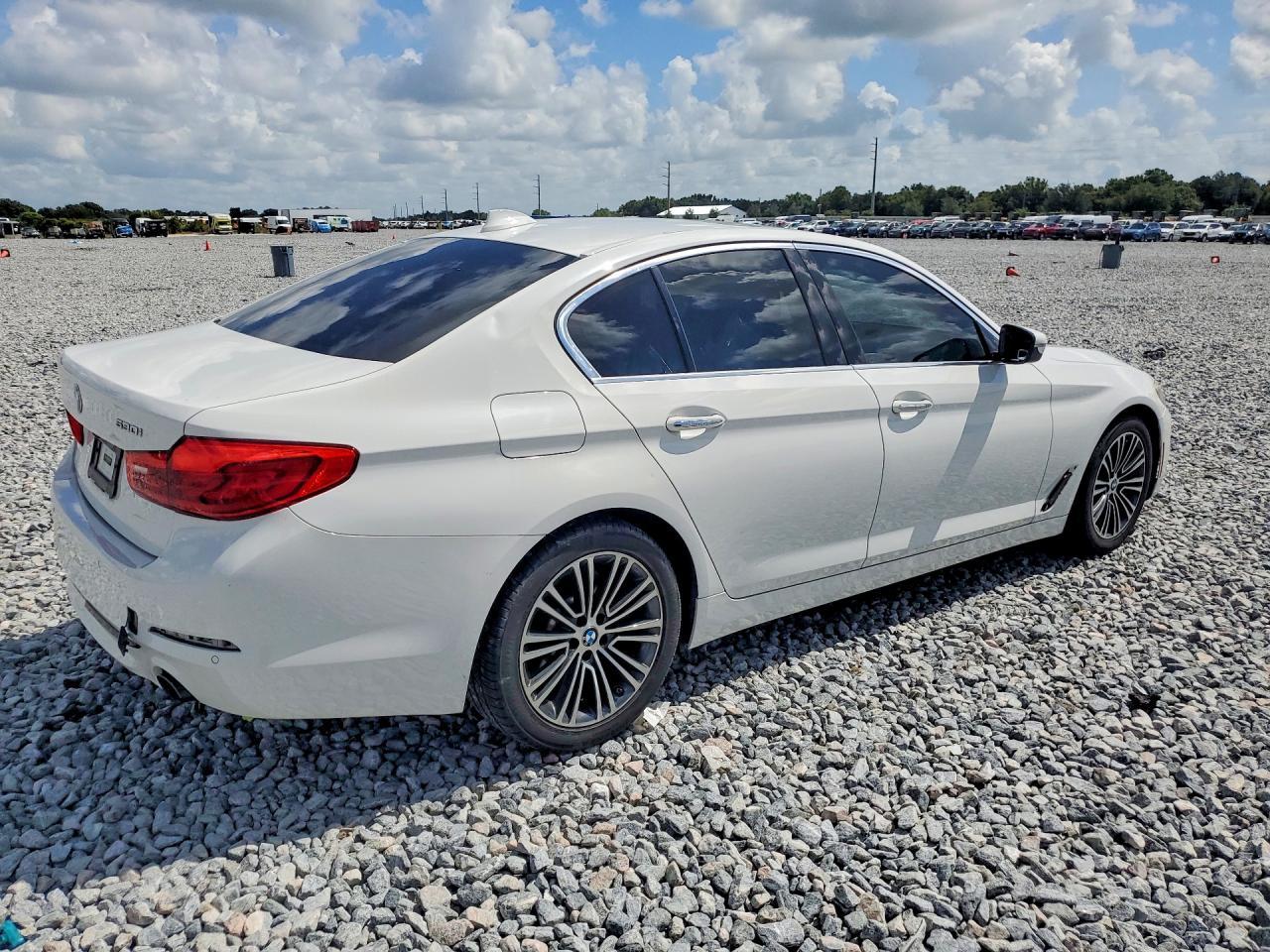 2018 BMW 530 I - zdjęcie 3