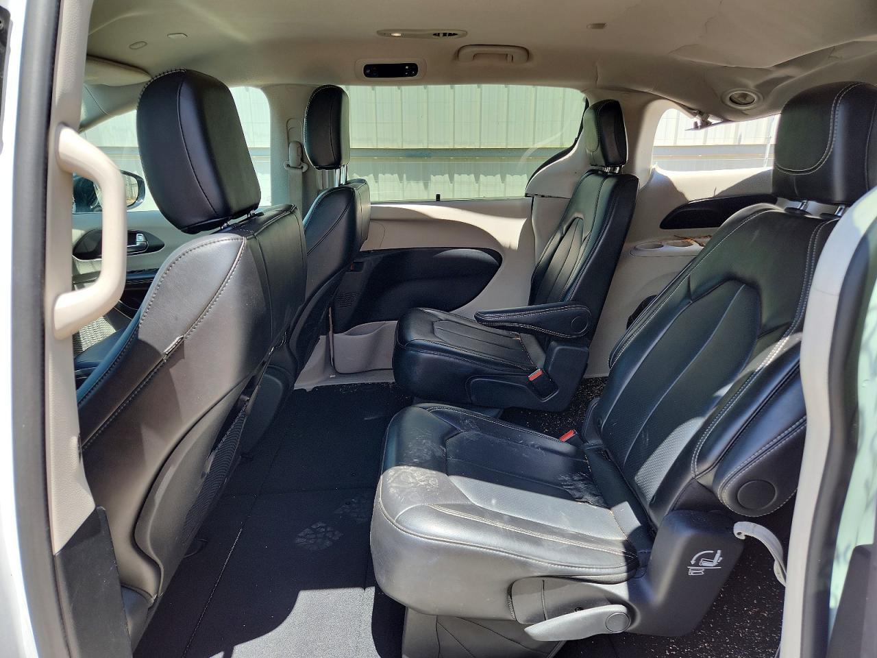 2024 Chrysler Pacifica Touring L - zdjęcie 11