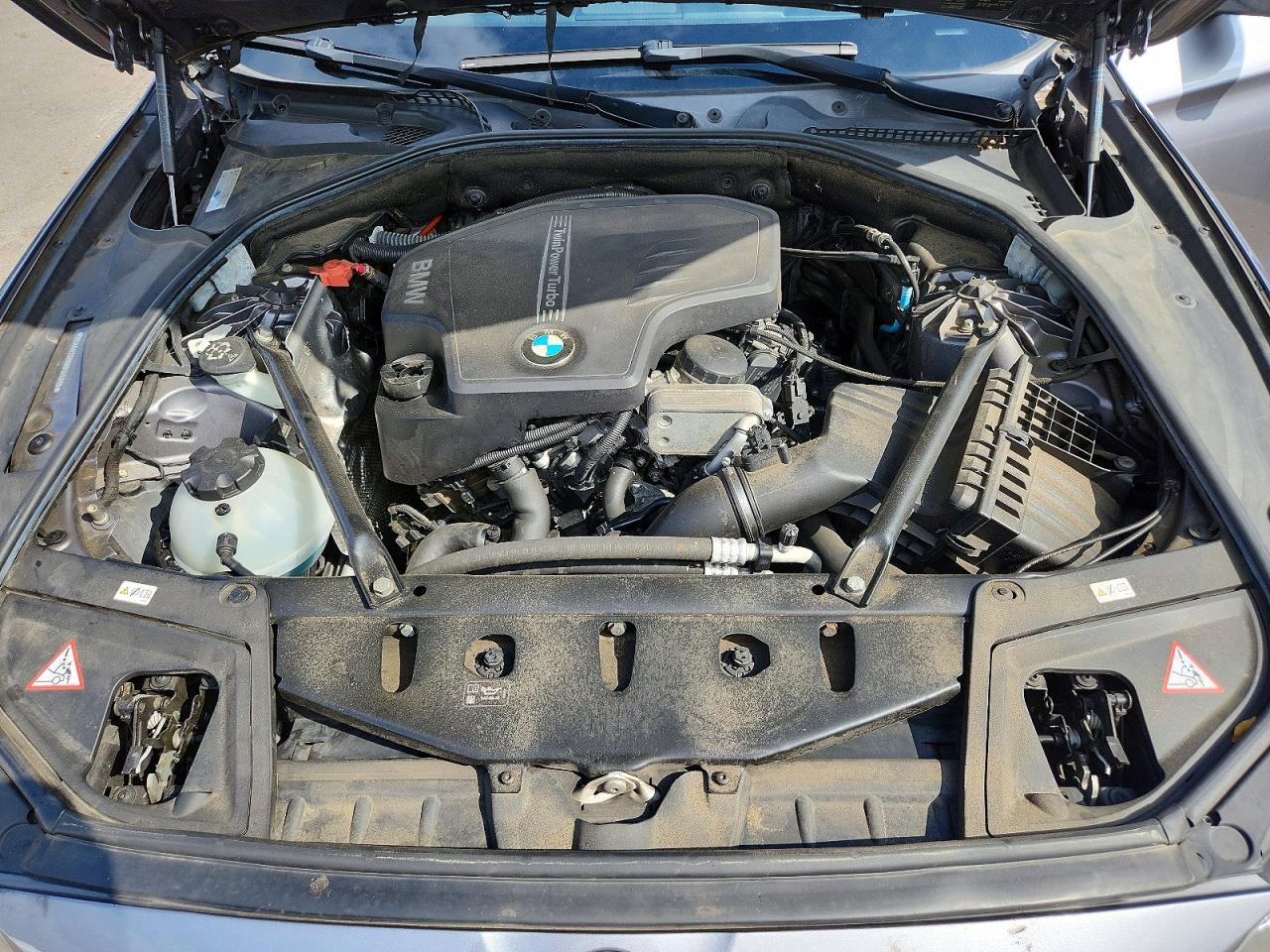 2016 BMW Seria 5 528i - zdjęcie 11