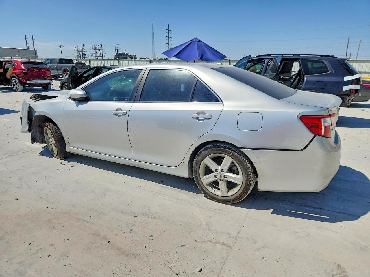 2013 Toyota Camry Se - zdjęcie 2