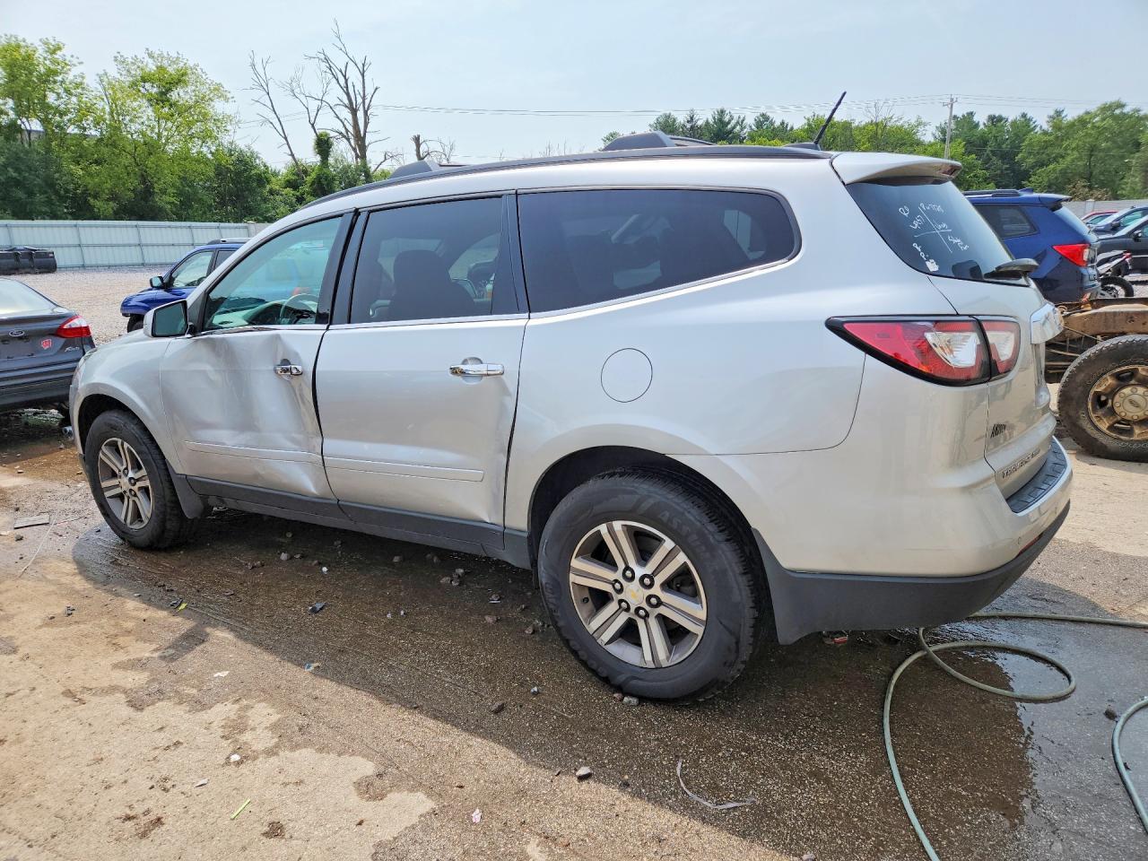 2017 Chevrolet Traverse Lt - zdjęcie 2