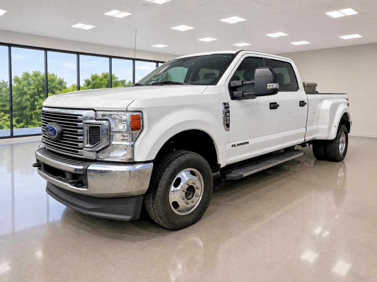 2020 Ford F350 Super Duty - zdjęcie 2