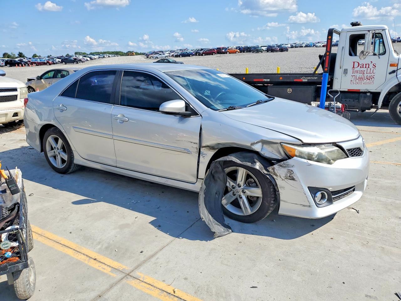 2013 Toyota Camry Se - zdjęcie 4